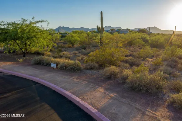 $200,000 | 2869 West Black Cloud Court, Unit 12, Tucson, AZ 85745