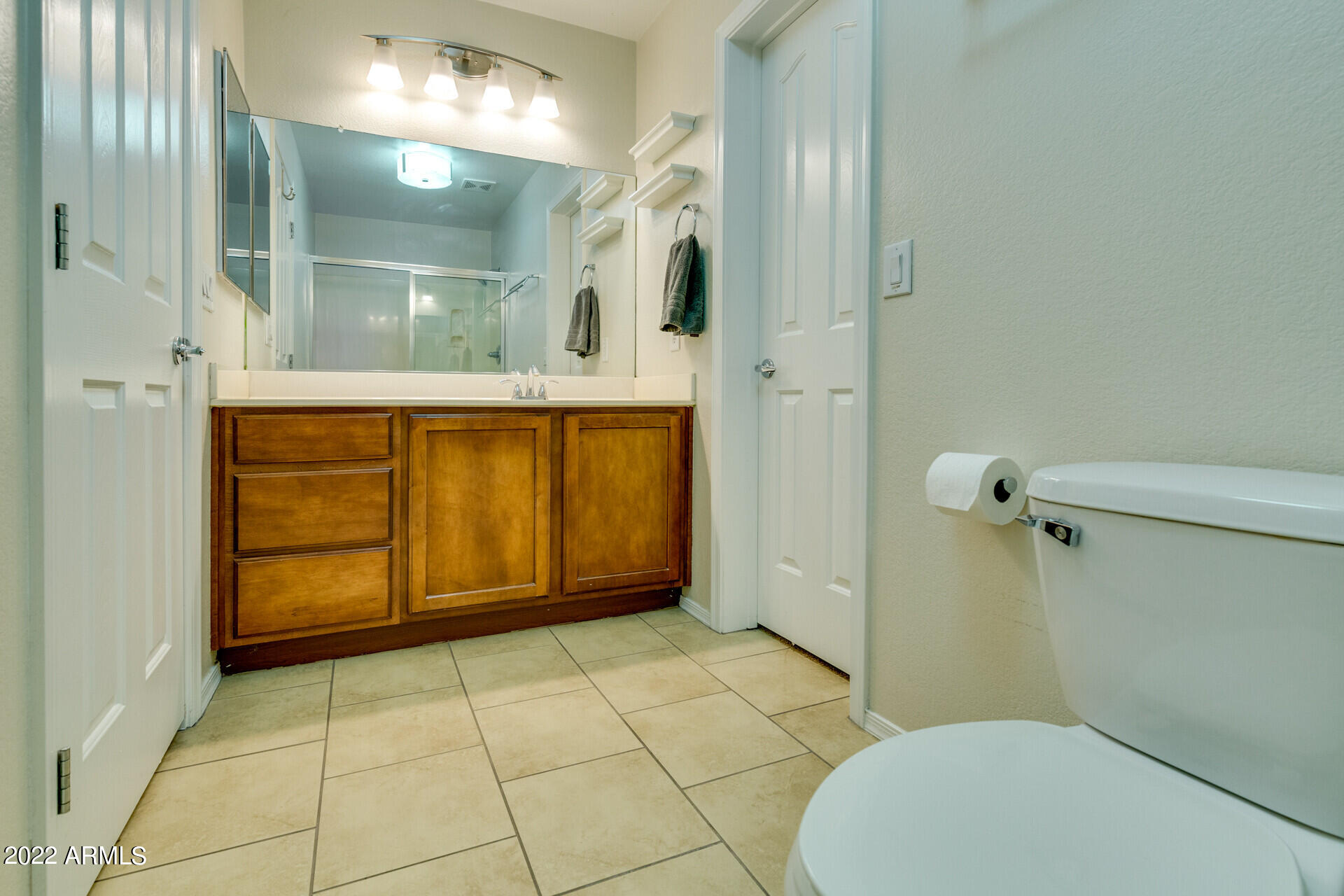 2725 East Mine Creek Road, Unit 1225 Phoenix, AZ 85024 - Photo 19 of 40 19_2725EMineCreekRdUnit122519_mls