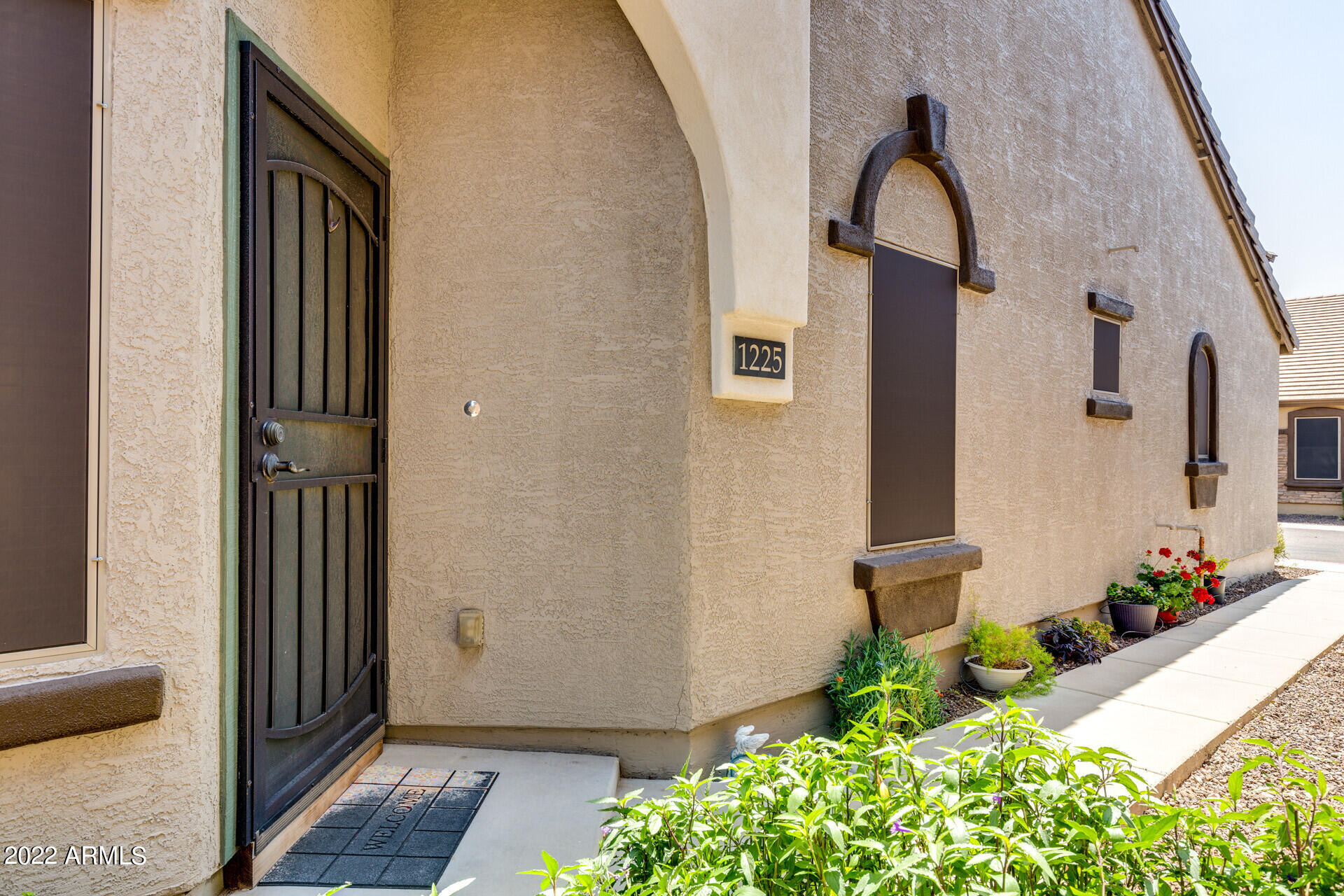 2725 East Mine Creek Road, Unit 1225 Phoenix, AZ 85024 - Photo 2 of 40 02_2725EMineCreekRdUnit122502_mls