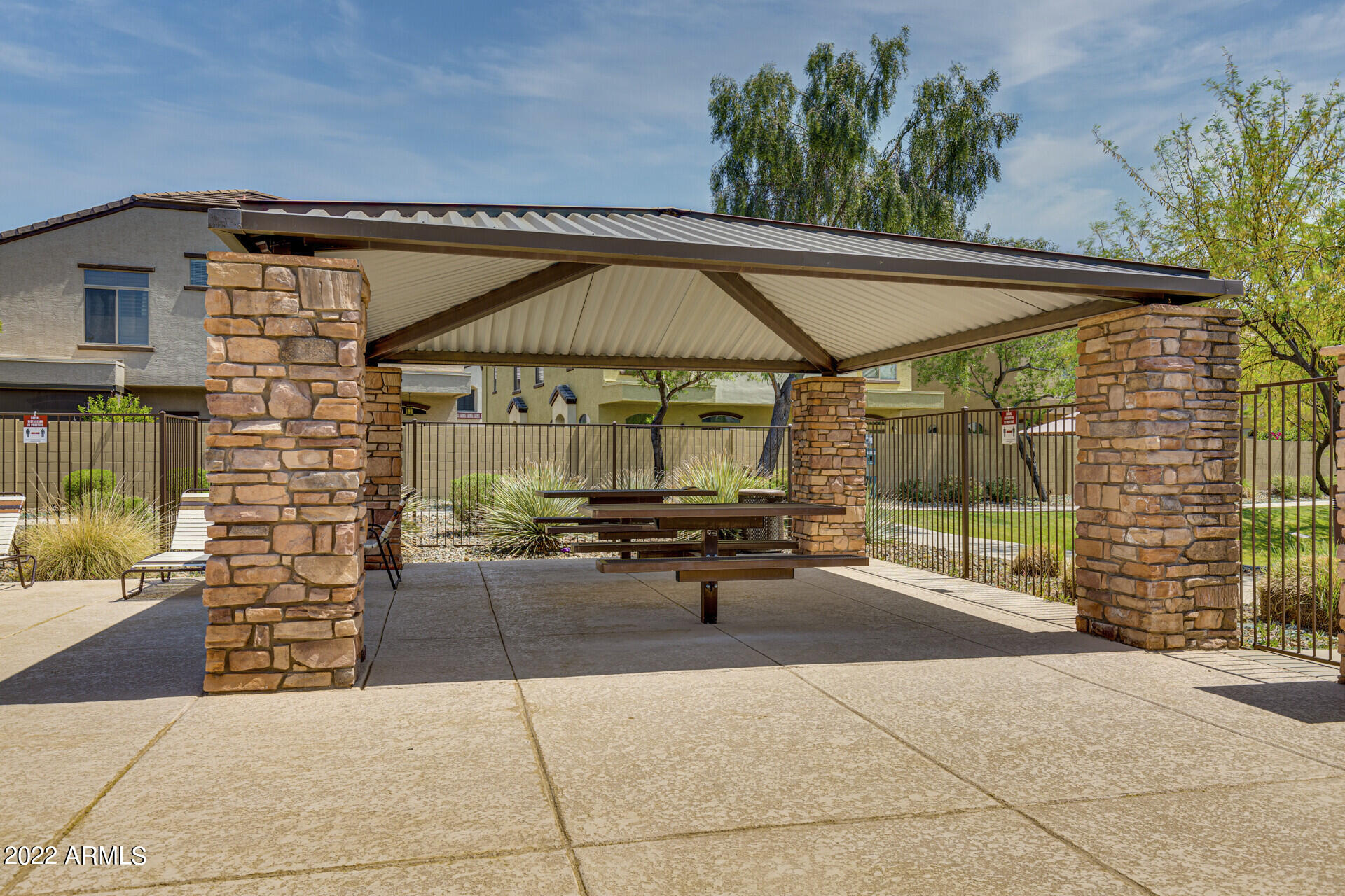 2725 East Mine Creek Road, Unit 1225 Phoenix, AZ 85024 - Photo 31 of 40 31_2725EMineCreekRdUnit122531_mls