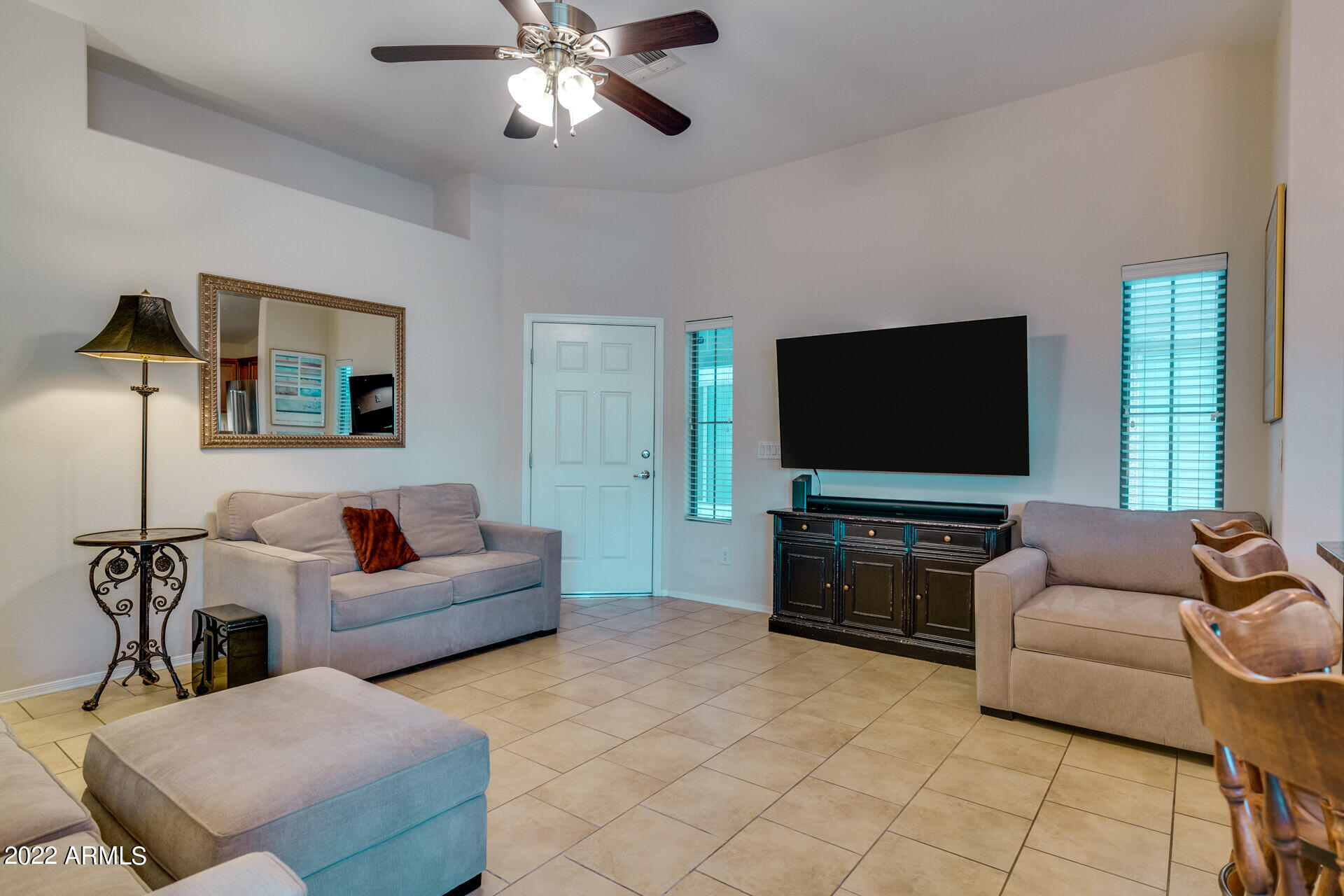 2725 East Mine Creek Road, Unit 1225 Phoenix, AZ 85024 - Photo 9 of 40 09_2725EMineCreekRdUnit122509_mls
