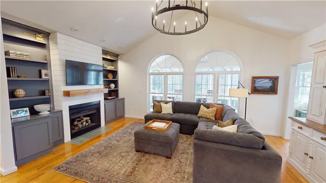 $465,000 | 15046 Beacon Ridge Drive, Seneca, SC 29678