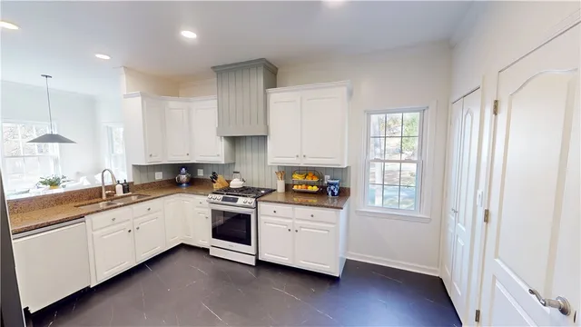 $465,000 | 15046 Beacon Ridge Drive, Seneca, SC 29678