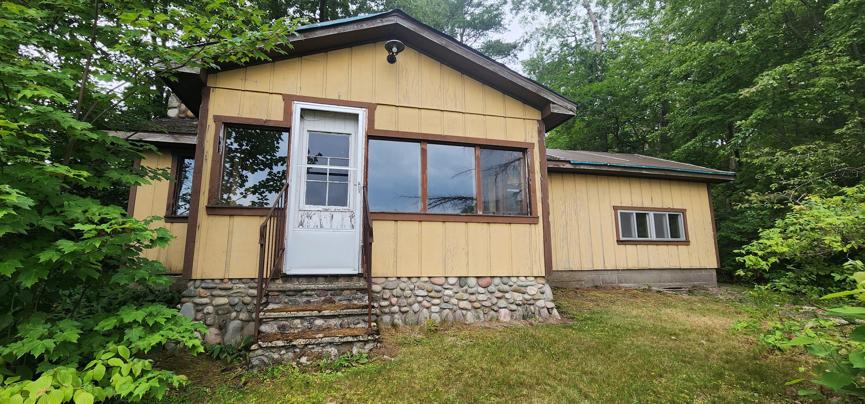 1772 5 Lakes Road Gaylord, MI 49735 - Photo 2 of 18 Gallery Image 2