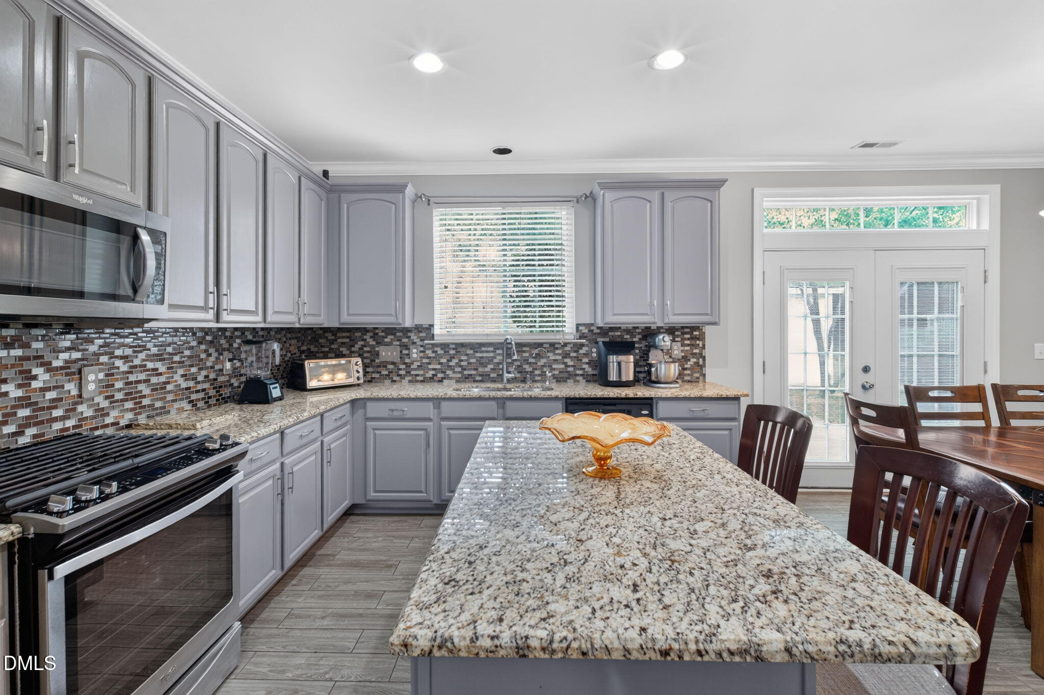 6319 Quitman Trail Raleigh, NC 27610 - Photo 23 of 58 kitchen and bar