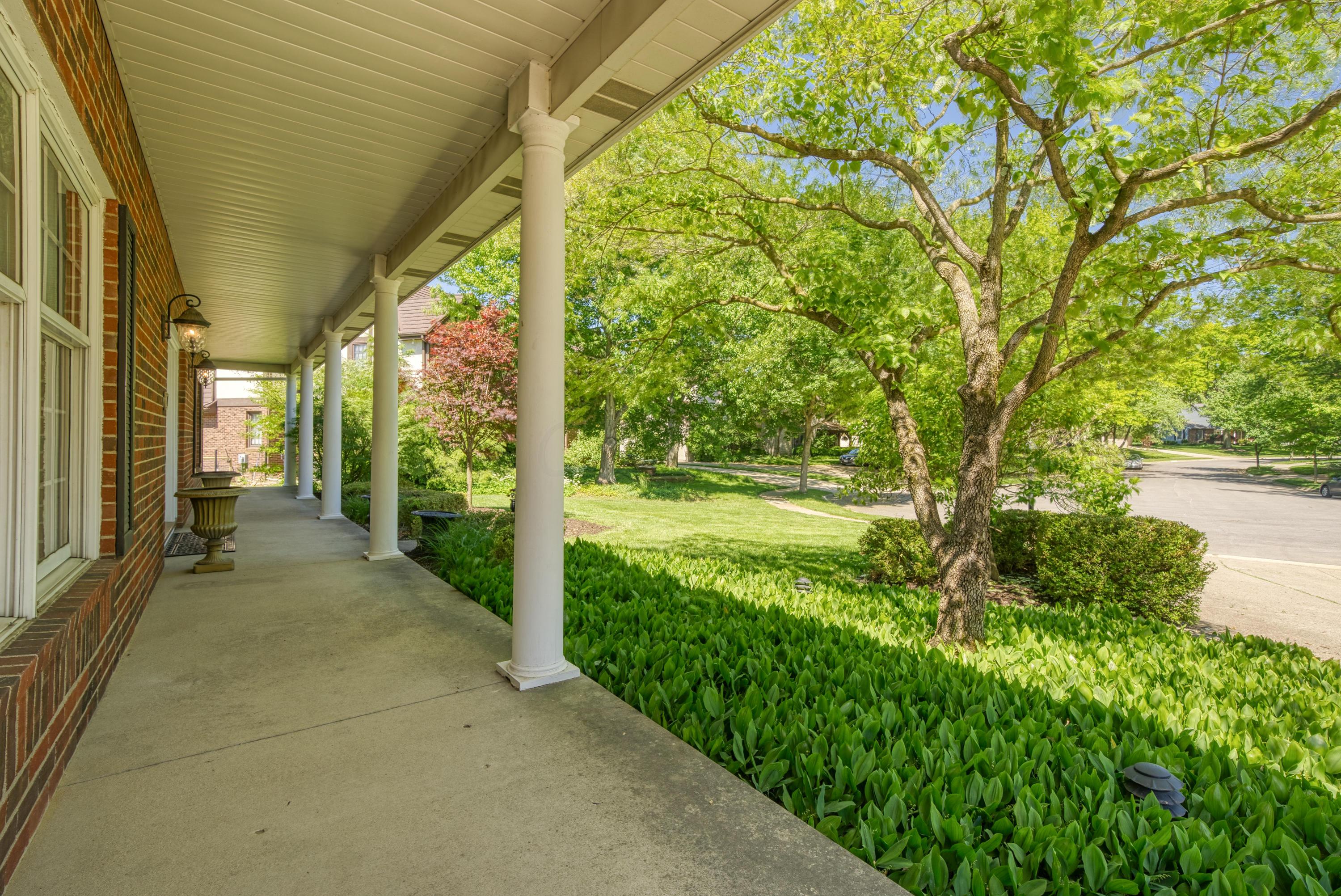 4012 Longhill Road Columbus, OH 43220 - Photo 2 of 70