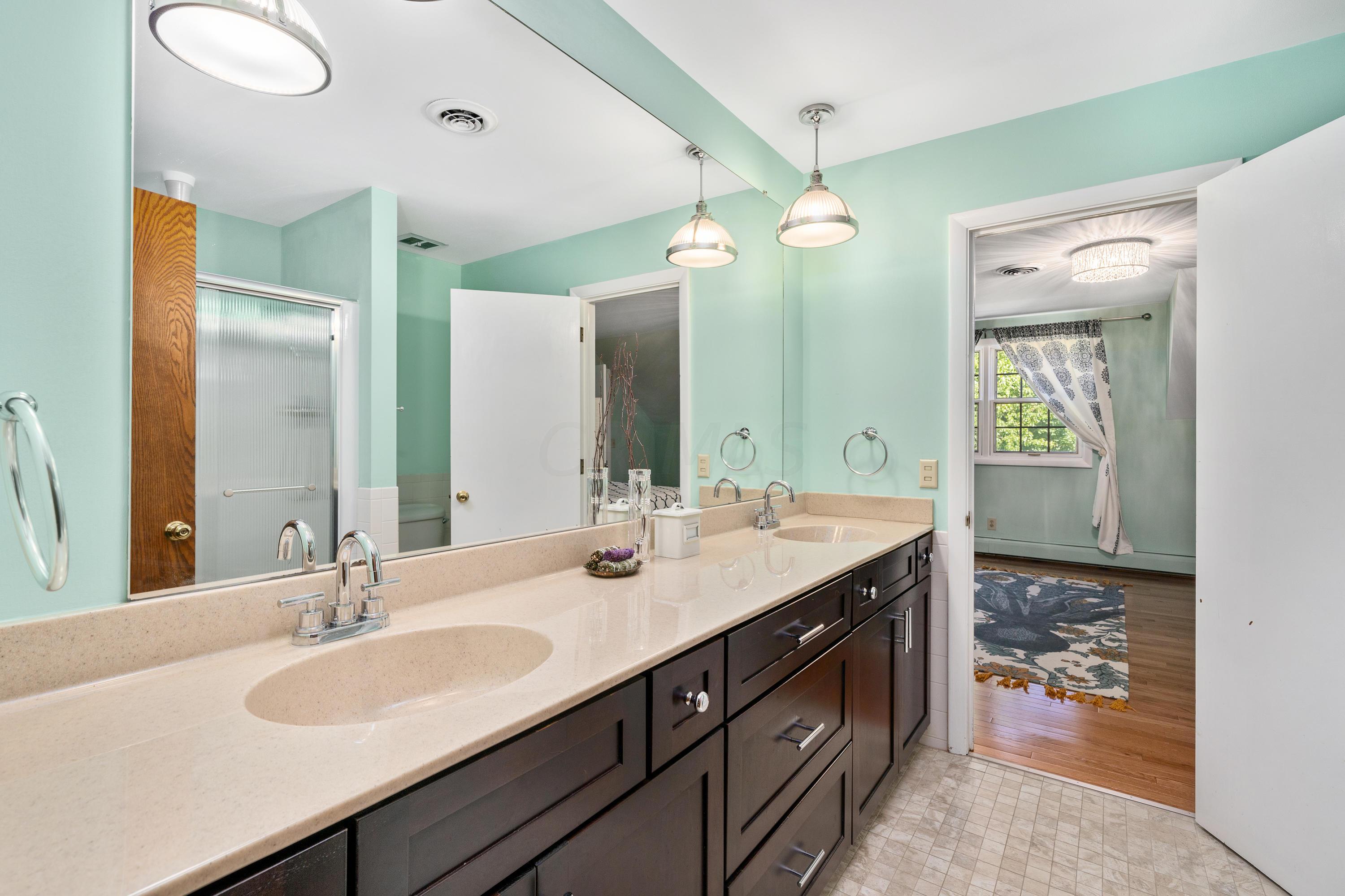 4012 Longhill Road Columbus, OH 43220 - Photo 37 of 70