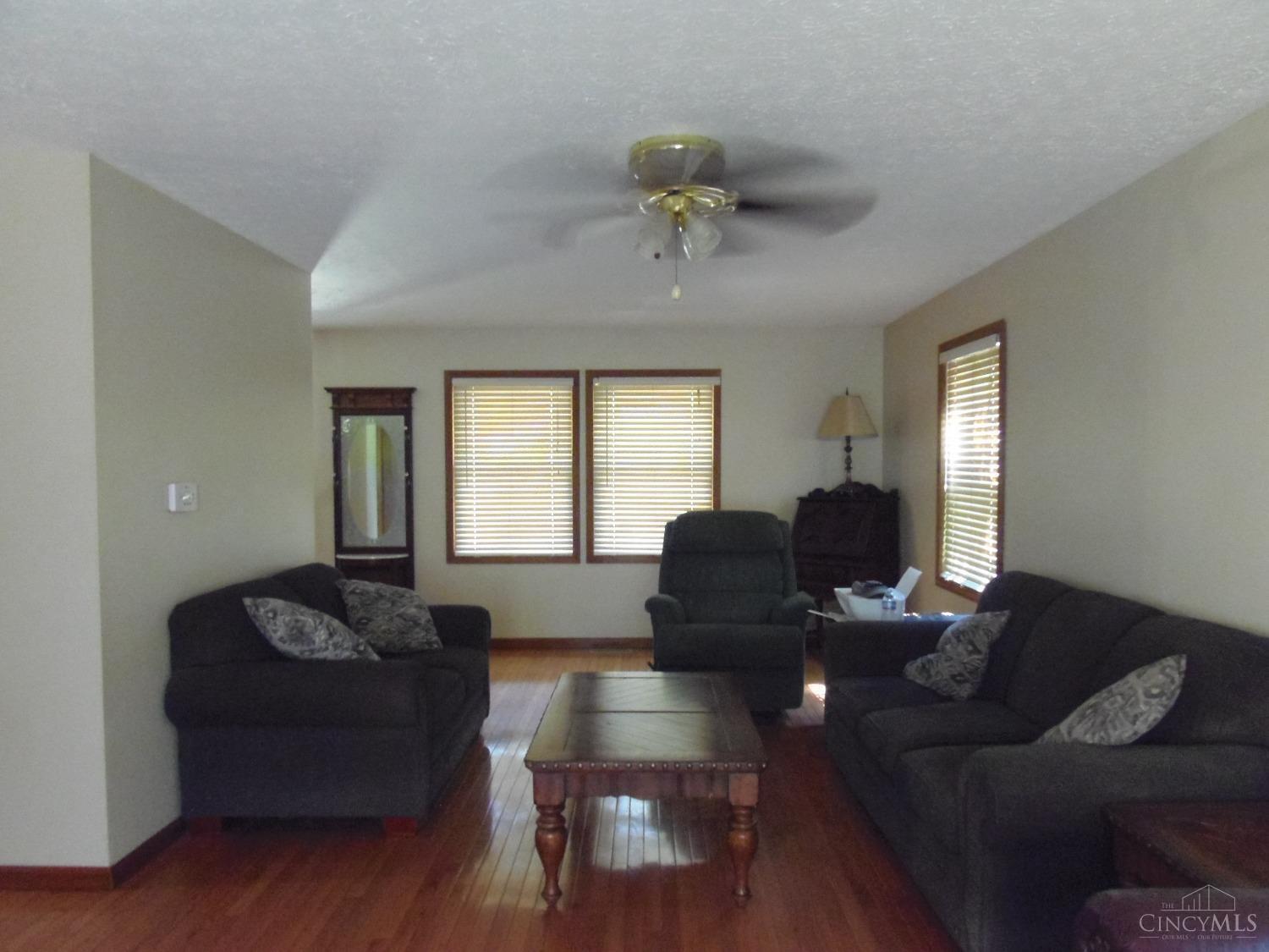 5543 Waynes Trace Road Hamilton, OH 45011 - Photo 5 of 18