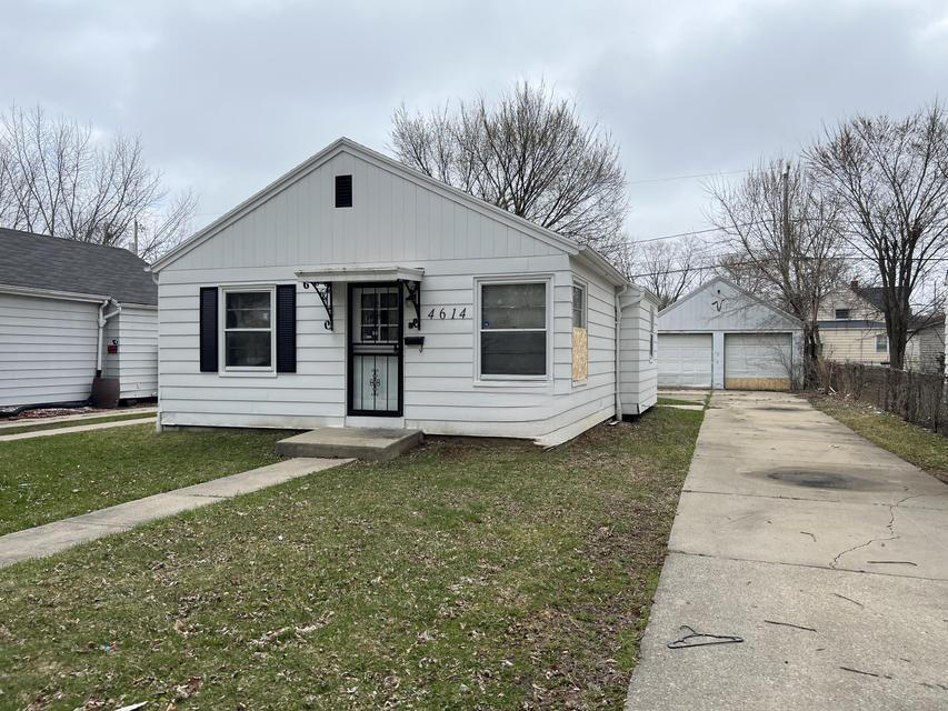 4614 North 44th Street Milwaukee, WI 53218 - Photo 3 of 18 1958197-3