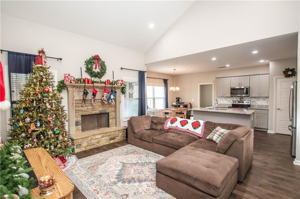 148 Chestnut Trail Commerce, GA 30529 - Photo 7 of 42