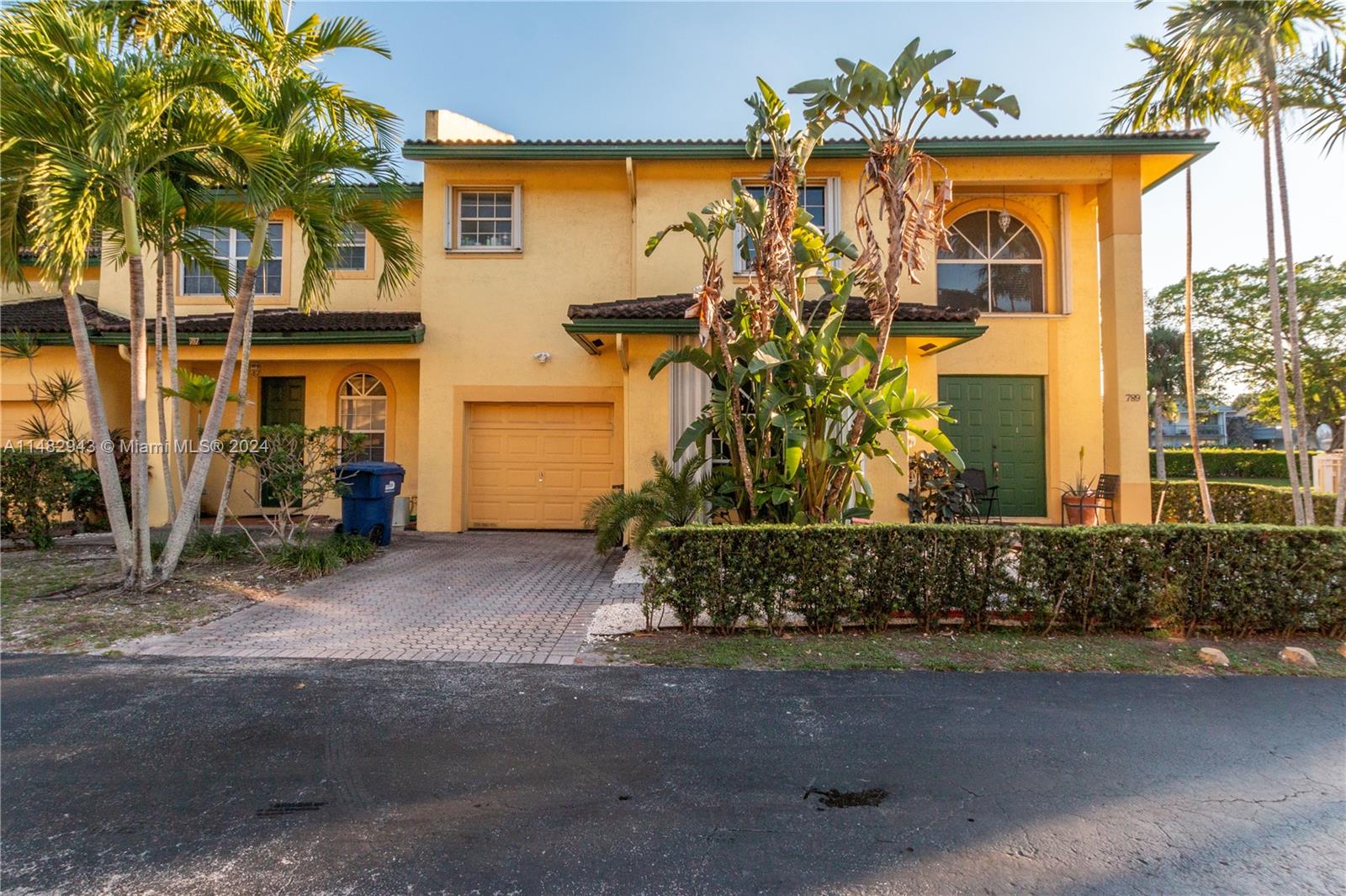 789 Northeast 195th St Unit 789  