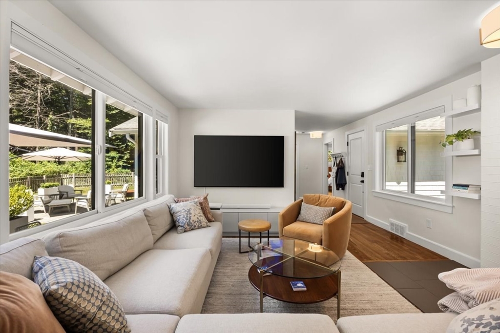 822 First Parish Road Scituate, MA 02066 - Photo 20 of 32