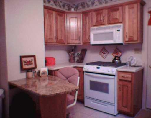 565 Freeport Road Freeport, PA 16229 - Photo 2 of 7 Kitchen.