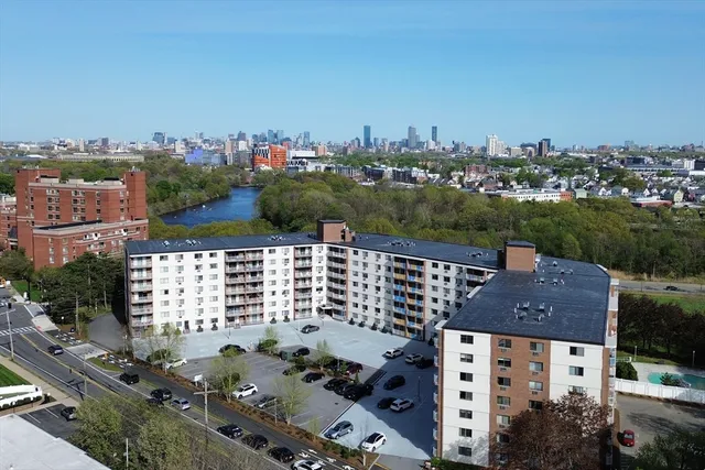 $2,700 | 151 Coolidge Avenue, Unit 615, Watertown, MA 02472