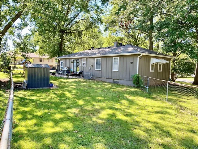 $182,500 | 713 North Osage Trail, Independence, MO 64056