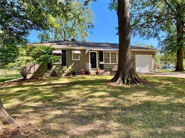 $182,500 | 713 North Osage Trail, Independence, MO 64056