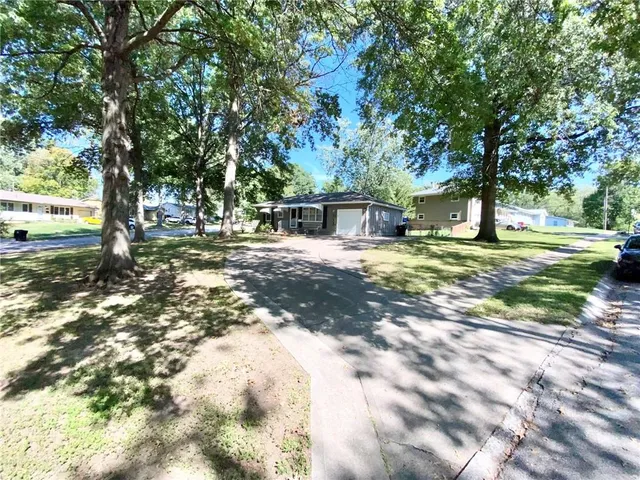 $182,500 | 713 North Osage Trail, Independence, MO 64056