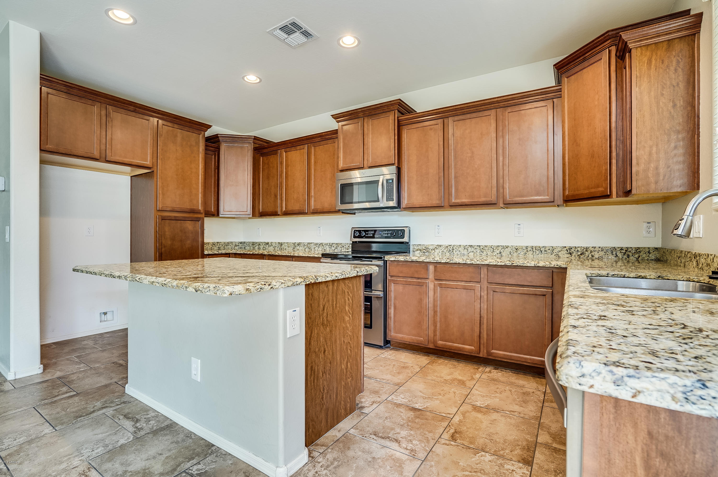 3335 East Rochelle Street Mesa, AZ 85213 - Photo 12 of 26 Rochelle-15