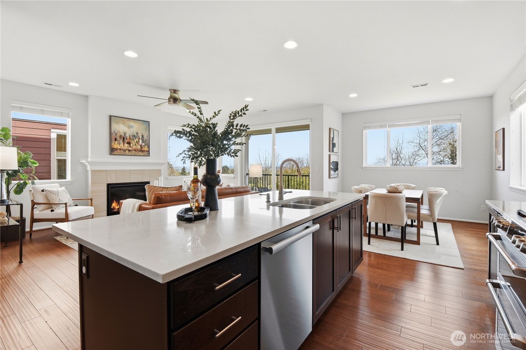 7012 30th Place Southwest Seattle, WA 98126 - Photo 5 of 33
