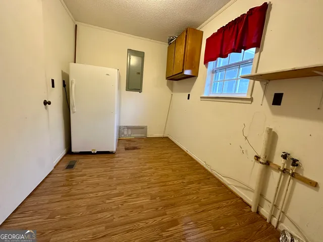a view of a storage & utility room