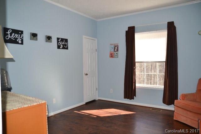 631 Hidden View Loop Marion, NC 28752 - Photo 4 of 18 Gallery Image 4