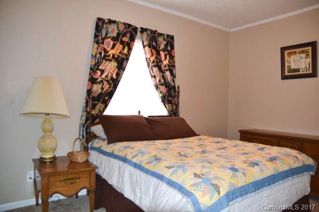 631 Hidden View Loop Marion, NC 28752 - Photo 5 of 18 Gallery Image 5