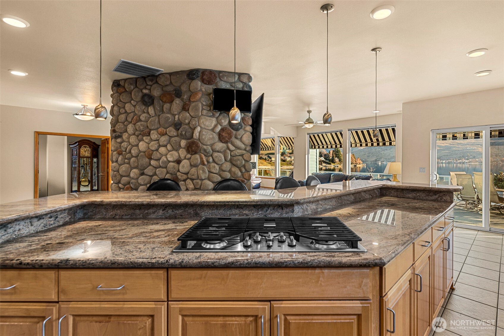 231 Key Lane Chelan, WA 98816 - Photo 13 of 39