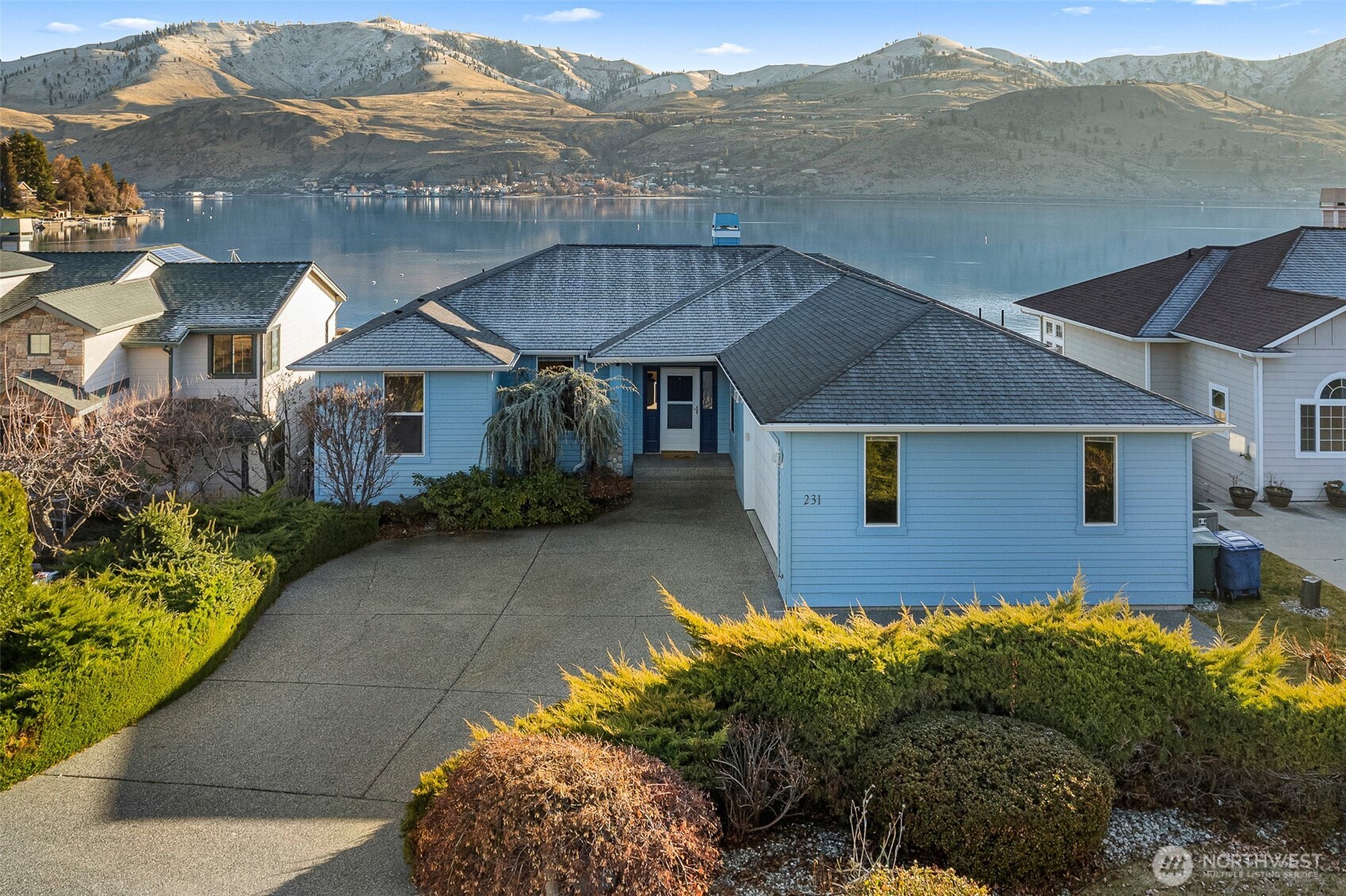 231 Key Lane Chelan, WA 98816 - Photo 3 of 39