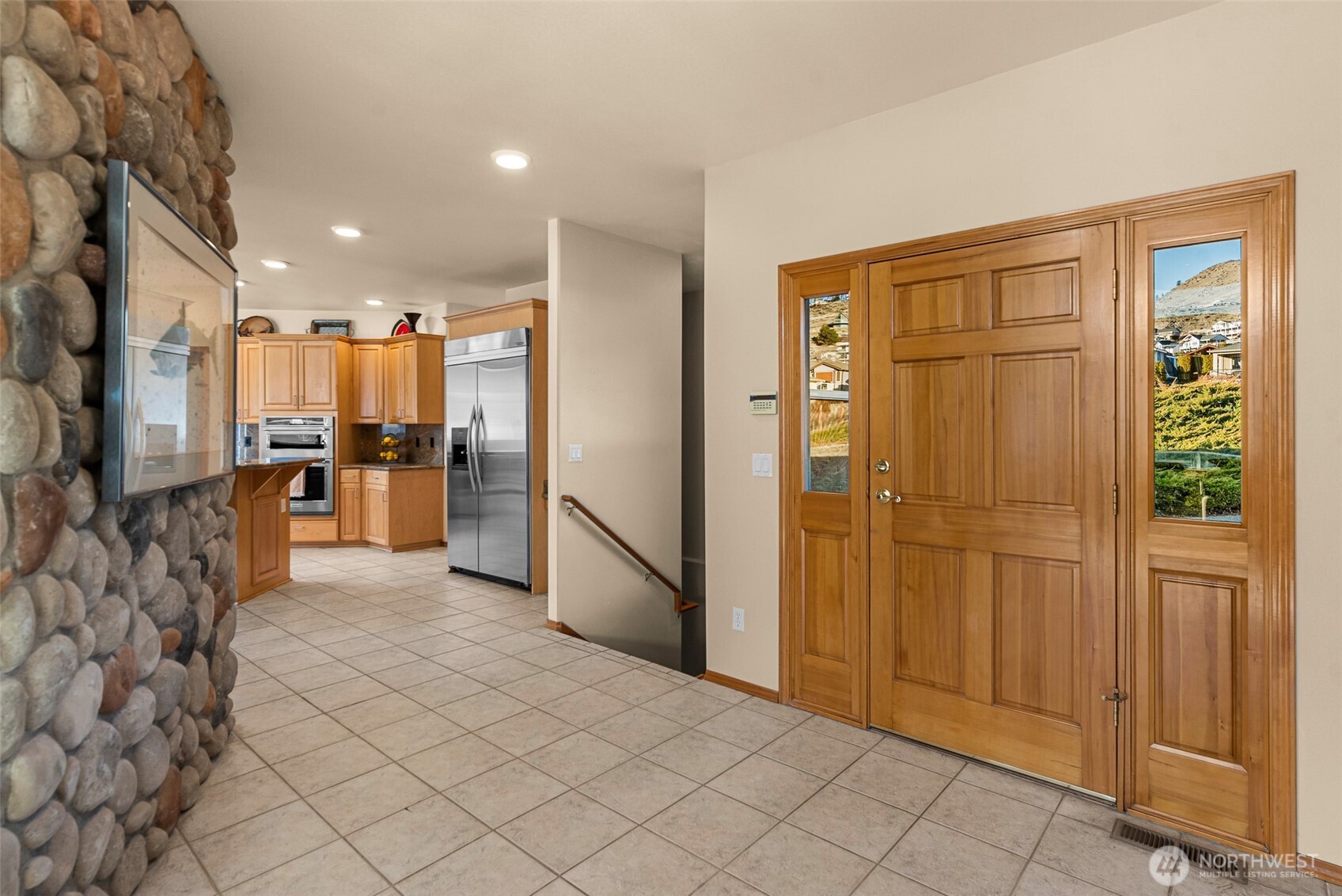 231 Key Lane Chelan, WA 98816 - Photo 5 of 39