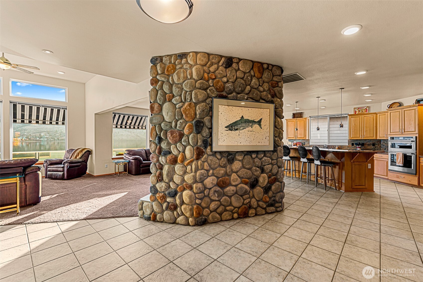 231 Key Lane Chelan, WA 98816 - Photo 6 of 39