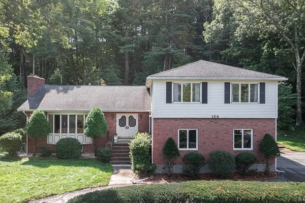 $899,900 | 154 Summer Street, Maynard, MA 01754