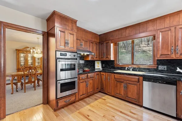 $899,900 | 154 Summer Street, Maynard, MA 01754