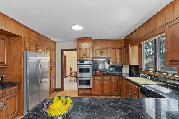 $899,900 | 154 Summer Street, Maynard, MA 01754