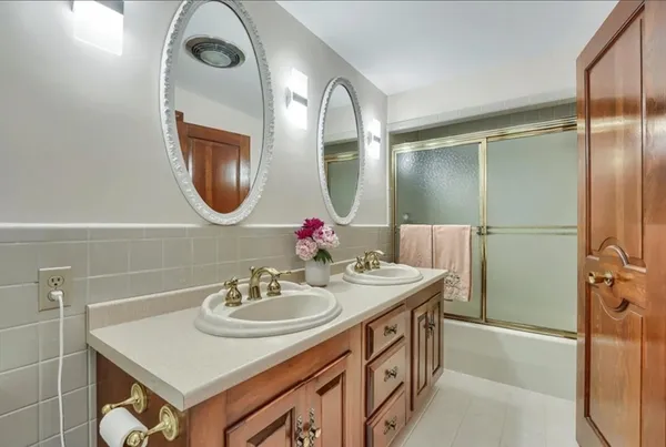 $899,900 | 154 Summer Street, Maynard, MA 01754