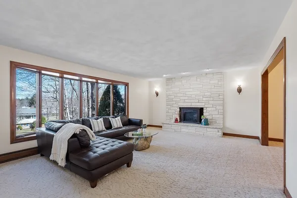 $899,900 | 154 Summer Street, Maynard, MA 01754