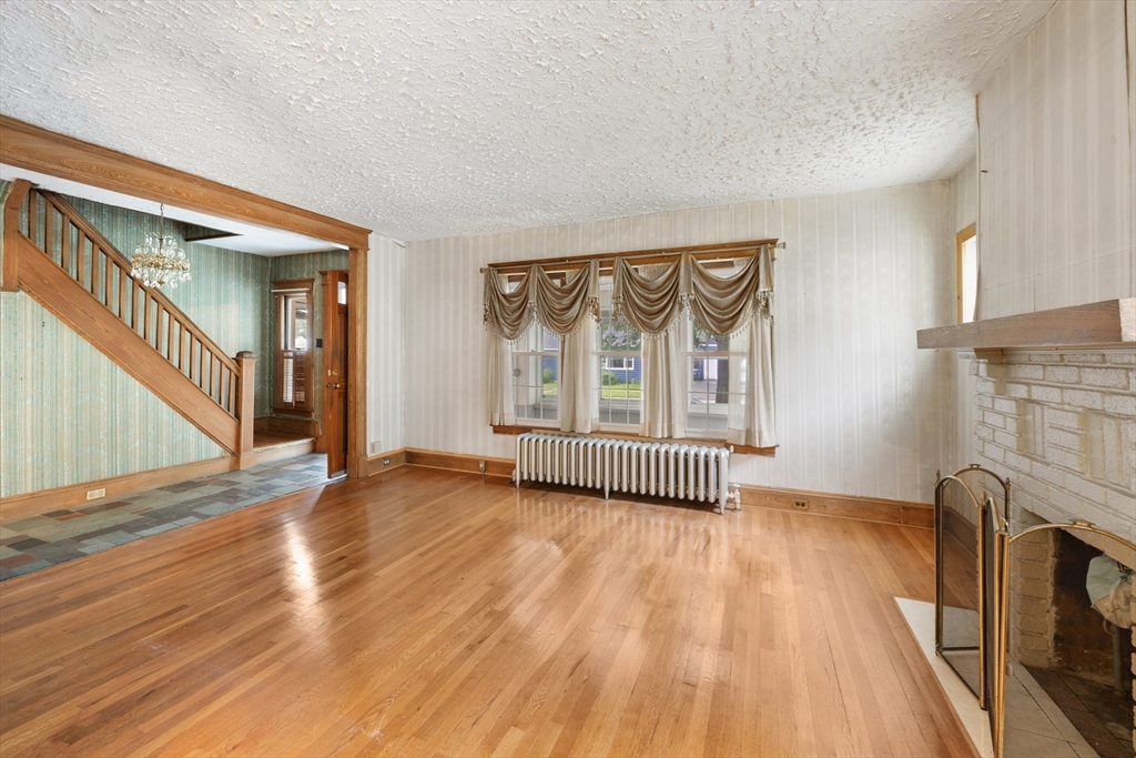 73 Biltmore Street Springfield, MA 01108 - Photo 7 of 30 Gallery Image 7