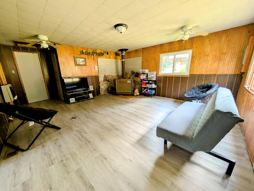 1402 Tank Hill Road West Hickory, PA 16370 - Photo 5 of 11