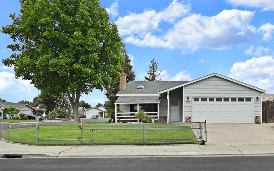 757 Clemens Court Ripon, CA 95366 - Photo 31 of 34