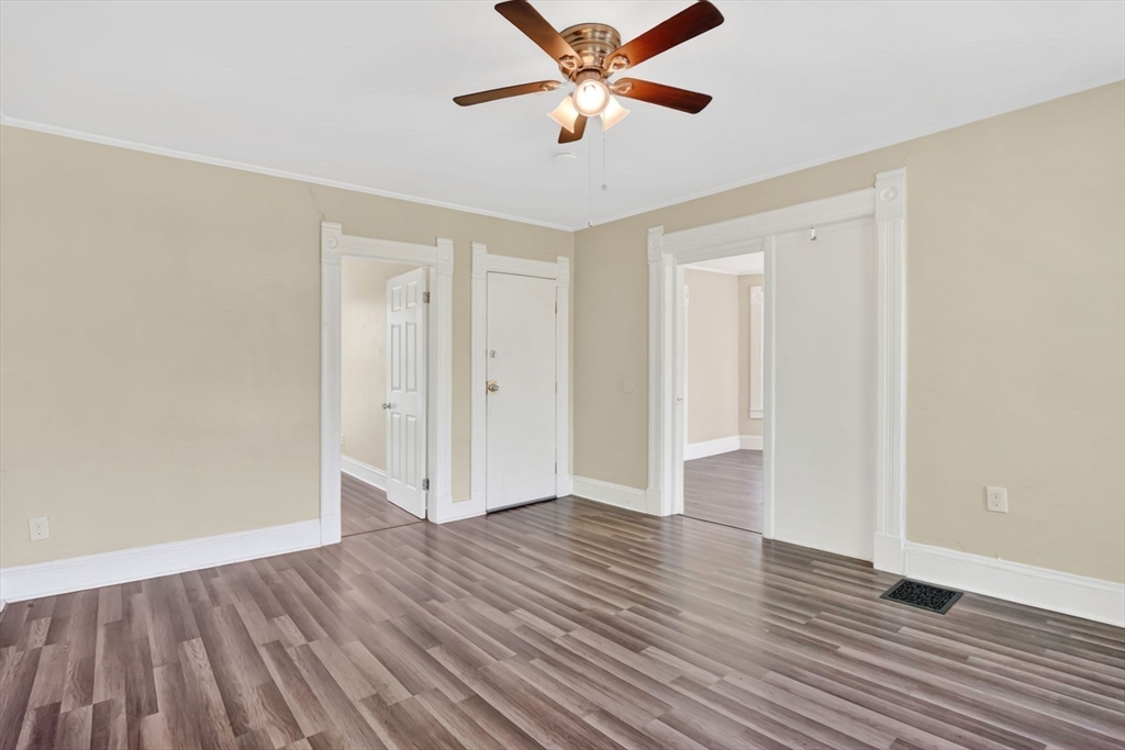 658 Union Street Springfield, MA 01109 - Photo 10 of 17
