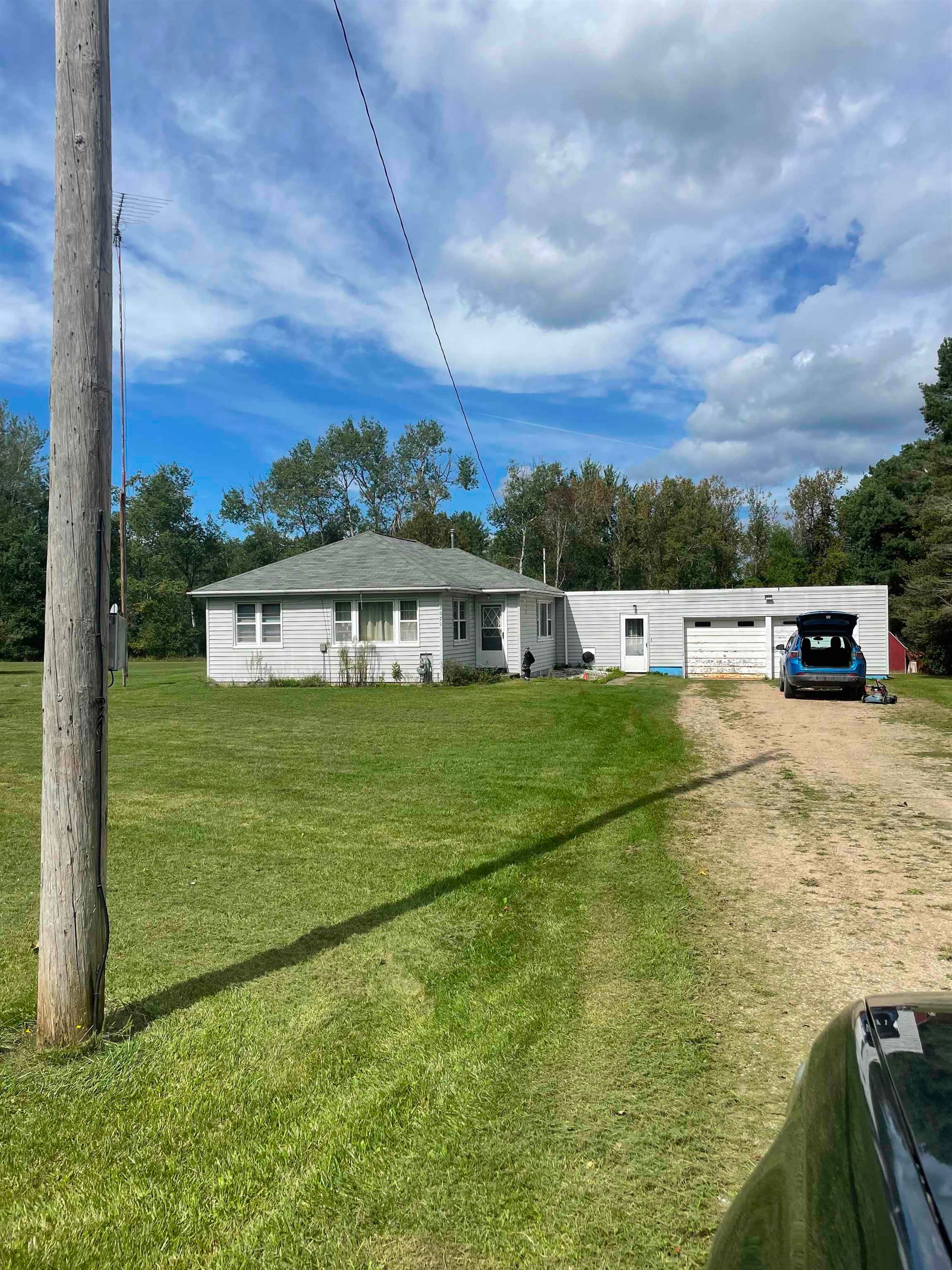 2671 East Maple Road Clare, MI 48617 - Photo 2 of 15 Gallery Image 2