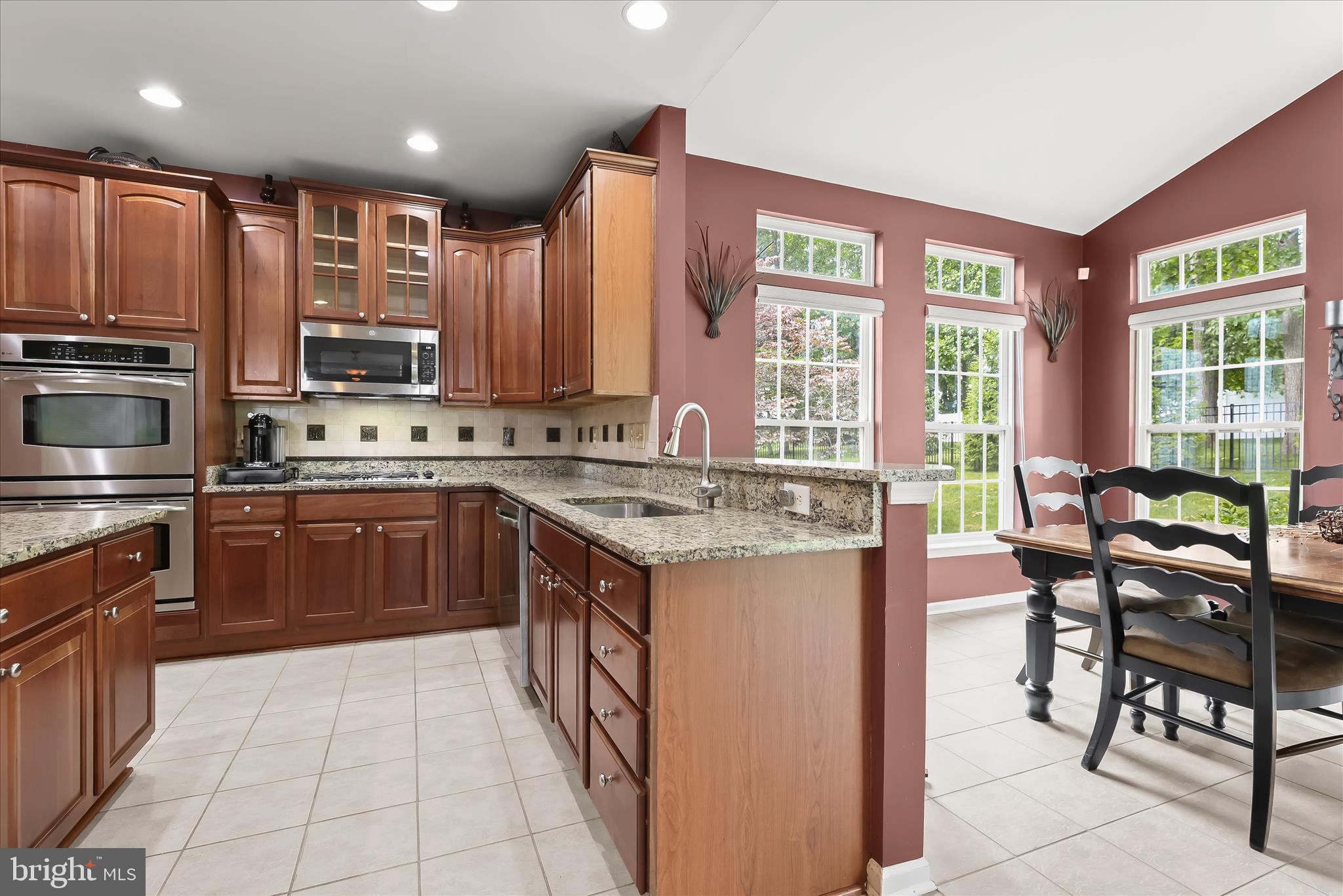 7 Cardiff Road Shrewsbury, PA 17361 - Photo 23 of 85 Kitchen
