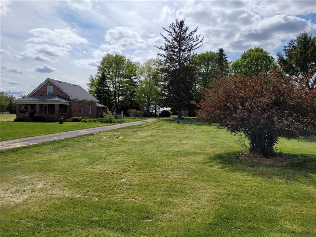 22330 Lamong Road Sheridan, IN 46069 - Photo 3 of 51