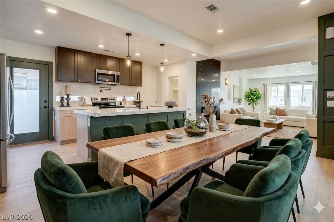 732 8th Street Boulder City, NV 89005 - Photo 15 of 15 Dining area conveniently located next to the kitchen