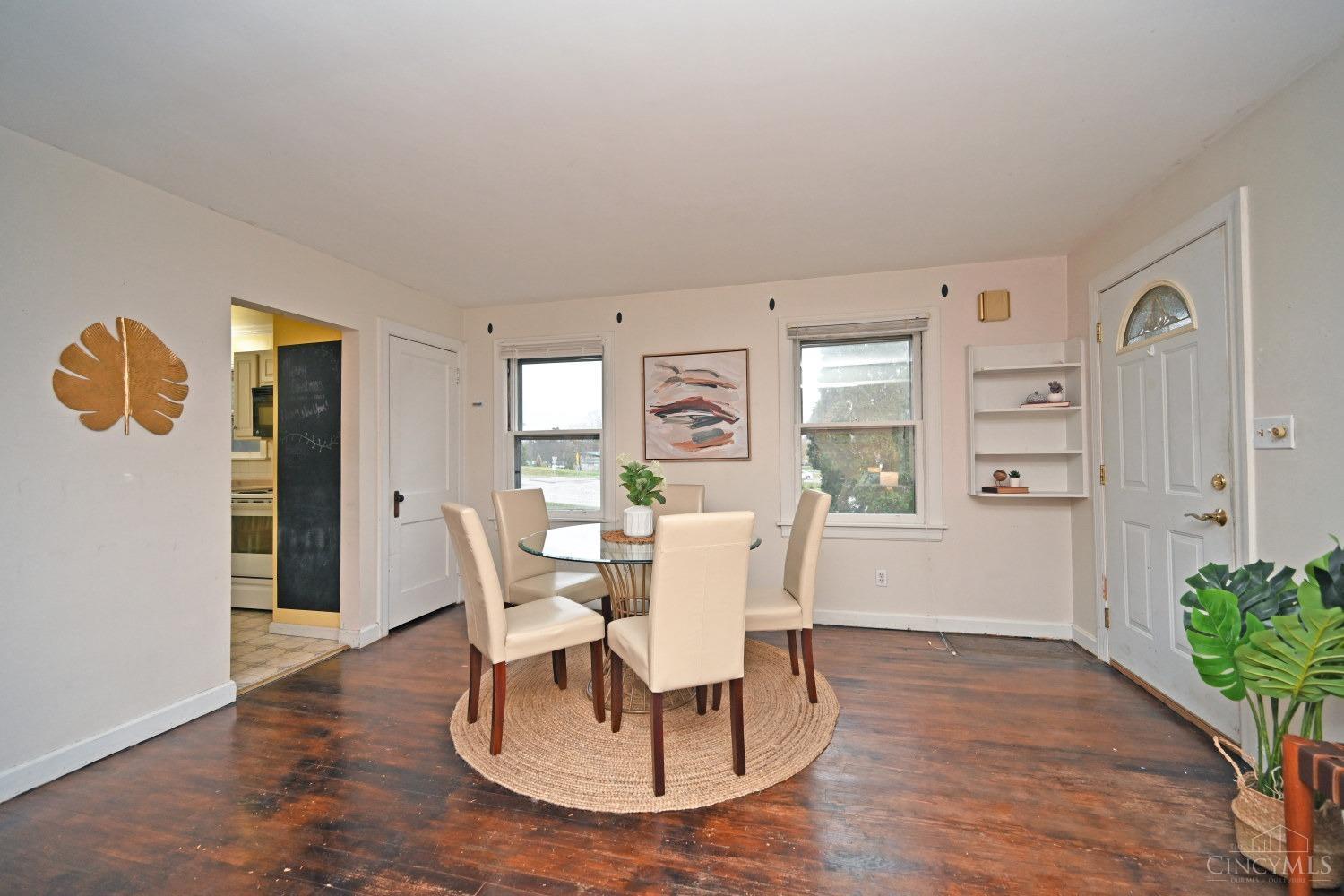 8577 Plainfield Road Cincinnati, OH 45236 - Photo 6 of 31 Gallery Image 6