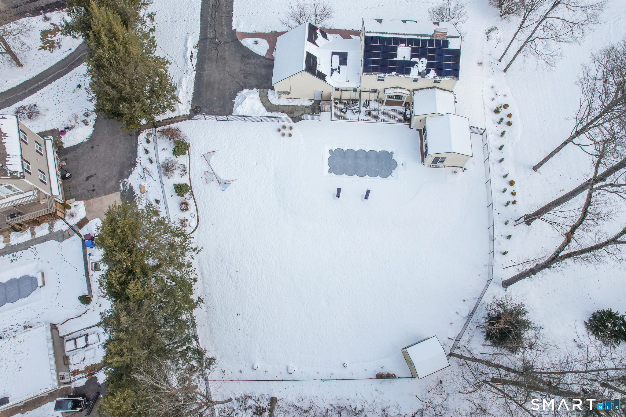5 Crosswood Road Farmington, CT 06032 - Photo 38 of 40 a picture of a outdoor space