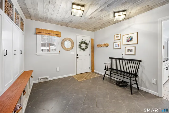 $799,000 | 5 Crosswood Road, Farmington, CT 06032