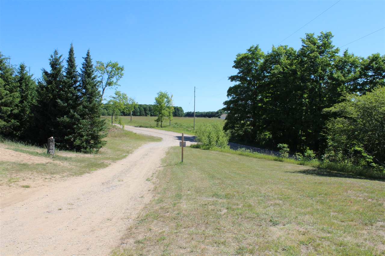 8715 North 7 Road Mesick, MI 49668 - Photo 56 of 64 1819981-55.JPG