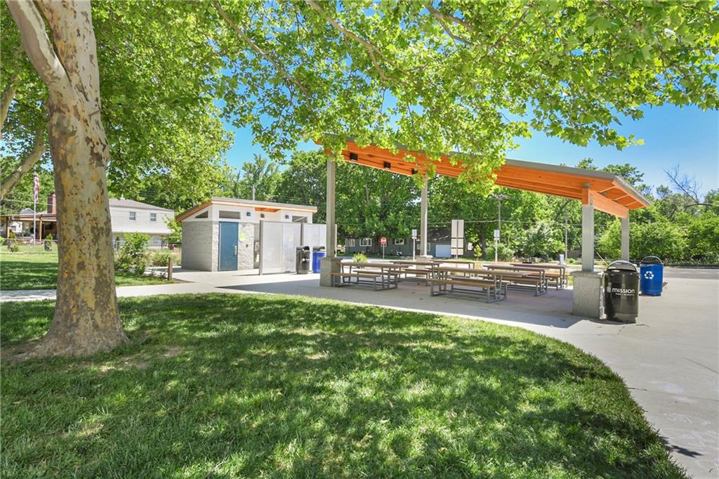 5327 Outlook Street Mission, KS 66202 - Photo 47 of 47