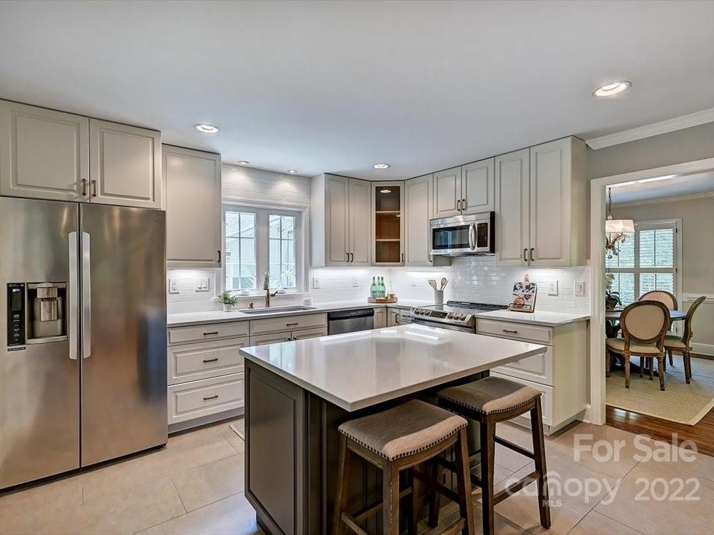 7121 Thermal Road Charlotte, NC 28211 - Photo 12 of 48 Gallery Image 12