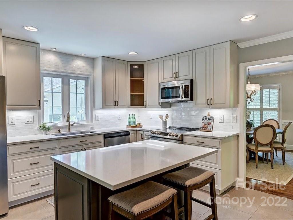7121 Thermal Road Charlotte, NC 28211 - Photo 13 of 48 Gallery Image 13